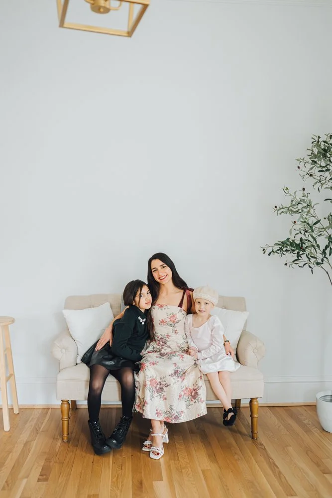  Michelle Poteet Photography offers full Christmas photo sessions. It doesn’t have to be a Christmas mini session. She offers these in studios, in your home, or outdoors. She also offers Christmas videos. Michelle Poteet Photography is the top review