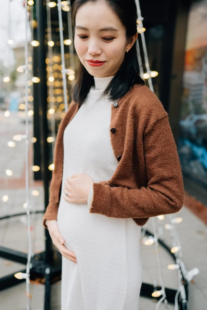 Christmas maternity photos in downtown Greenville south carolina-8453.jpg