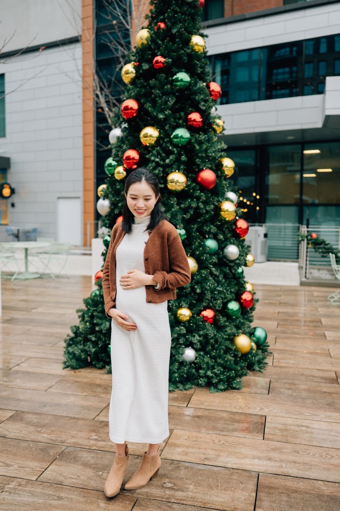 Christmas maternity photos in downtown Greenville south carolina-8947.jpg