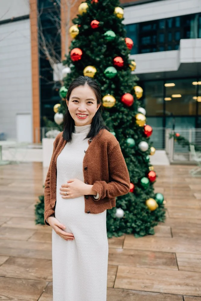 Christmas Maternity Photos in Downtown Greenville, SCChristmas Maternity Photos in Downtown Greenville, SC