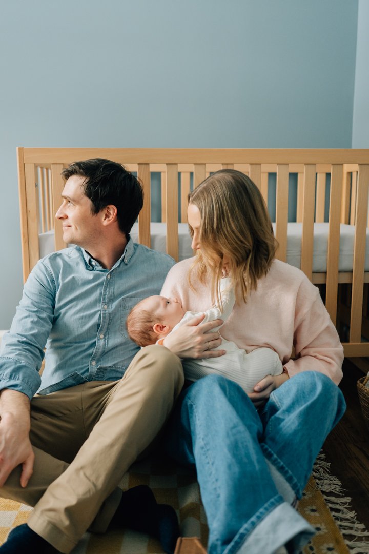 in home newborn photographer for relaxed photos-8854.jpg