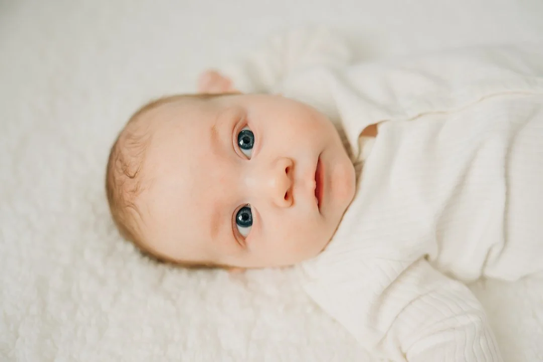 in home newborn photographer for relaxed photos-9410.jpg