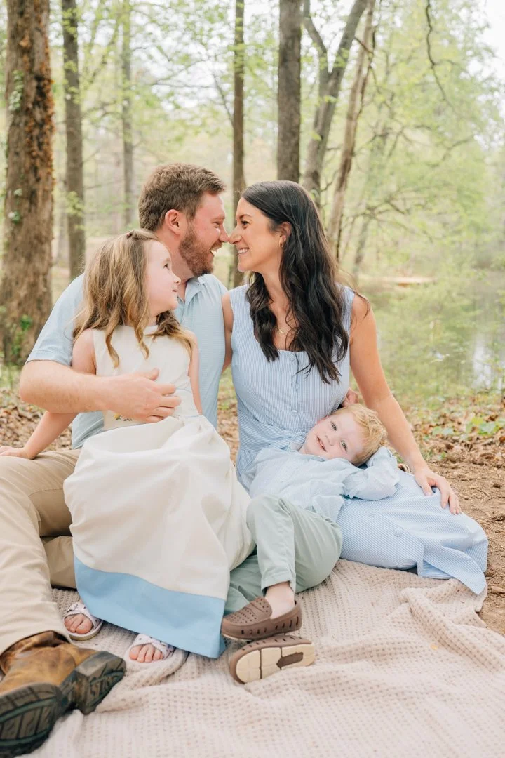 Extended Family Photographer in Greer, South Carolina