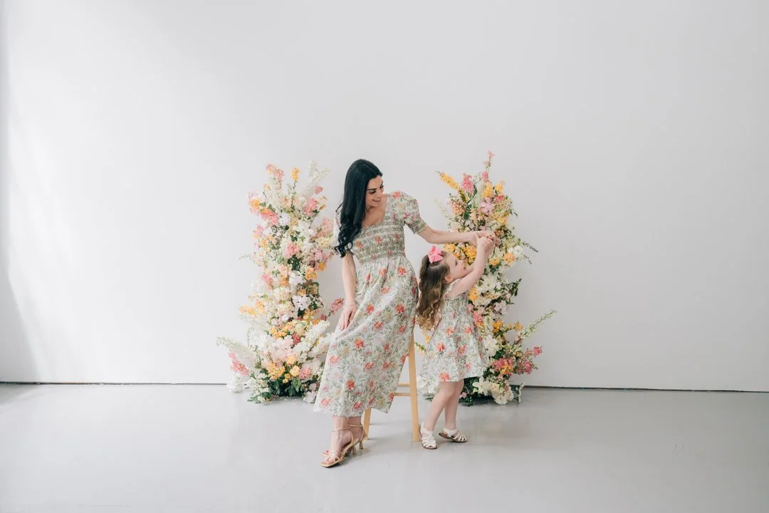 floral backdrop mothers day mini sessions in greenville sc-6433.jpg
