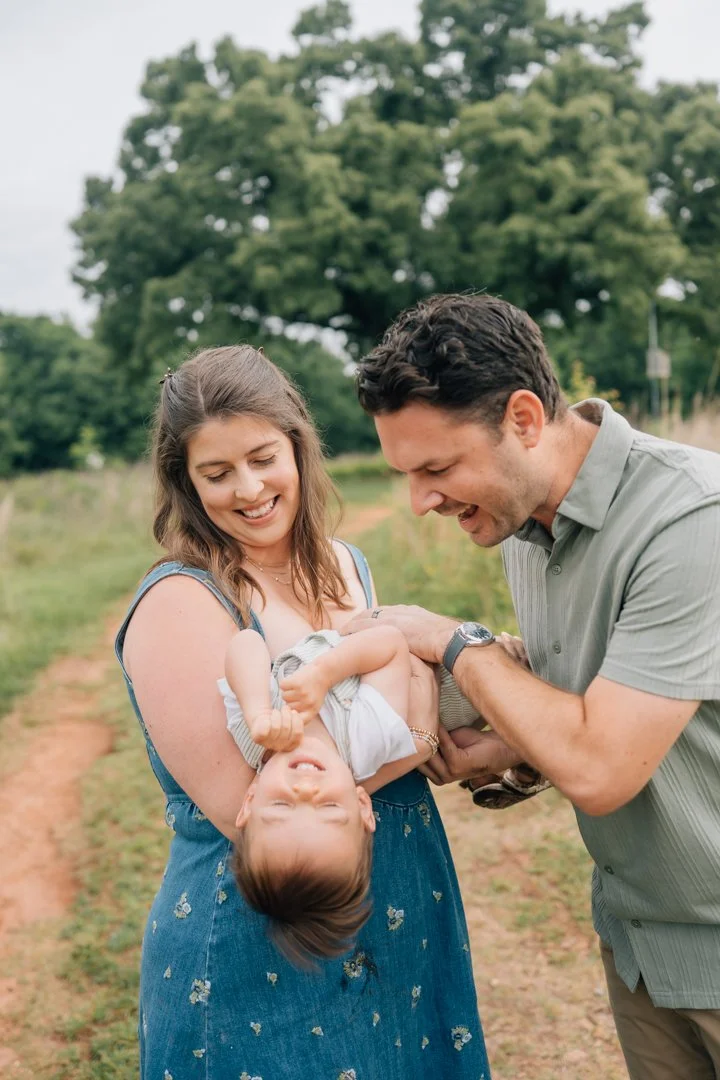 pregnancy annoucement photogrpher in greenville south carolina-8016.jpg