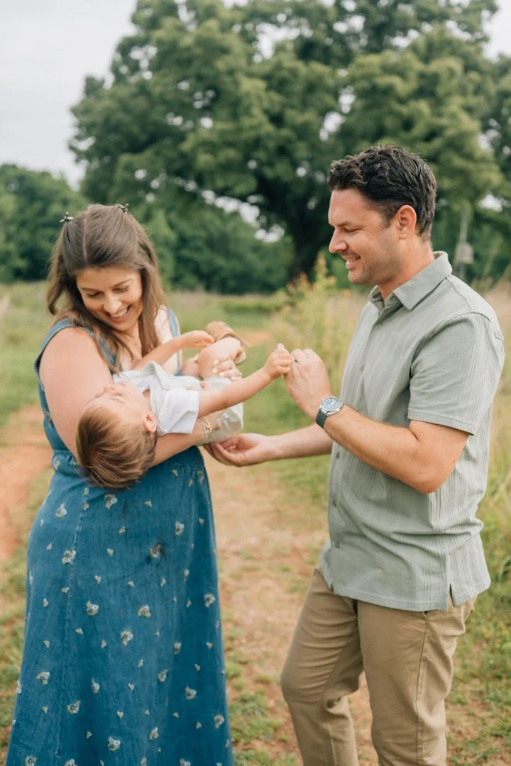 pregnancy annoucement photogrpher in greenville south carolina-8026.jpg