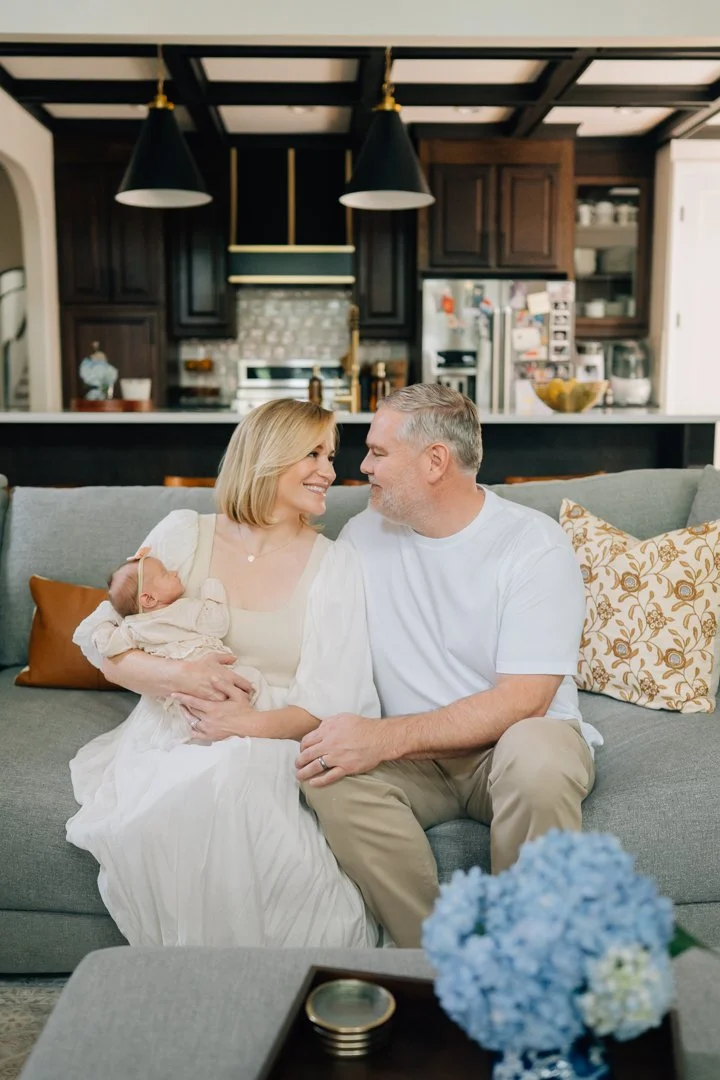  living room newborn photos 
