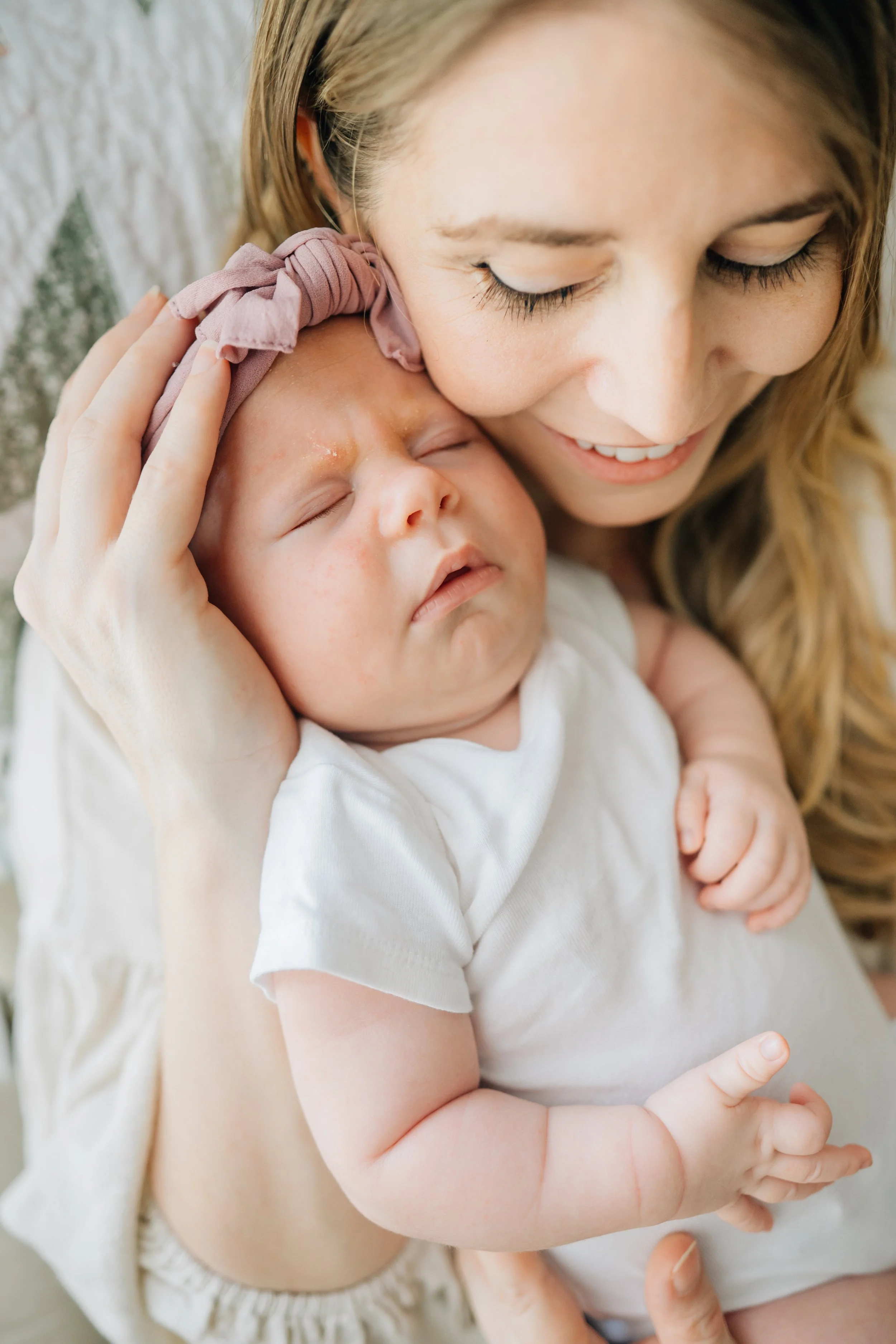 Best Baby Photographers in Greenville, SC | In-Home Newborn SessionBest Baby Photographers in Greenville, SC | In-Home Newborn Session