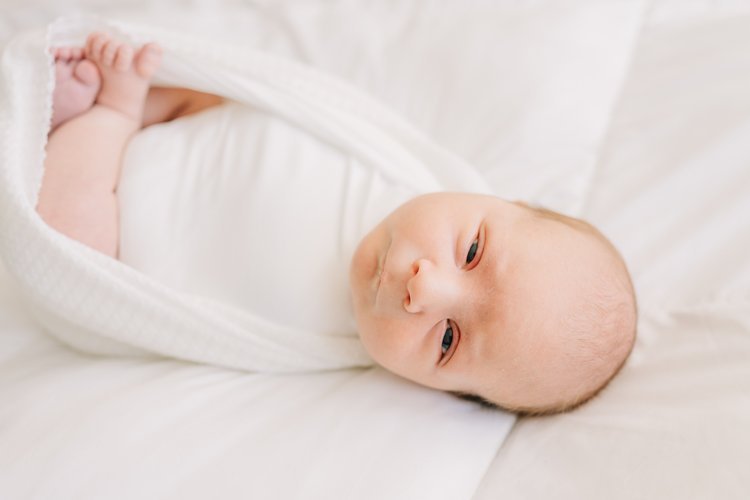 posing+inspiration+for+newborn+photos-3055-2.jpg