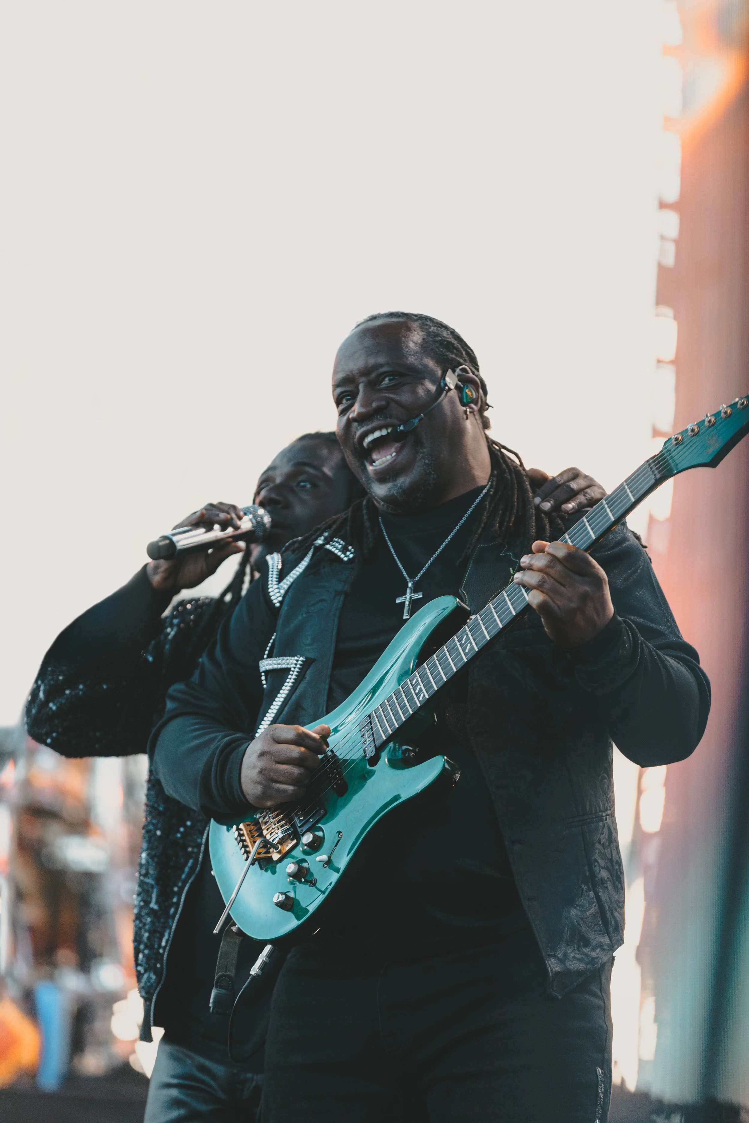 EARTH WIND & FIRE