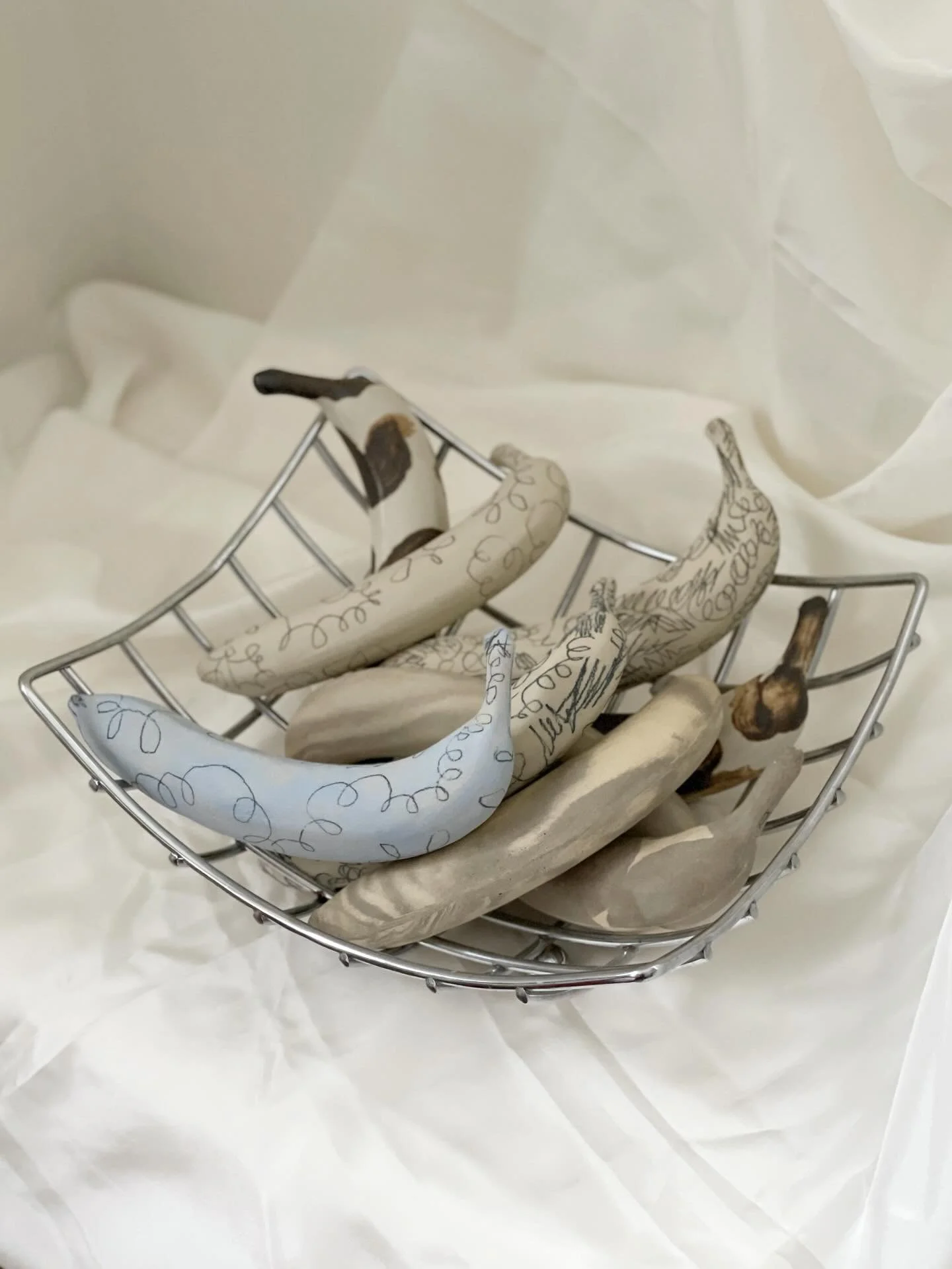 Bunch of bananies soon at @modernamuseet_butiken 🍌

Wishing you all a wonderful weekend!