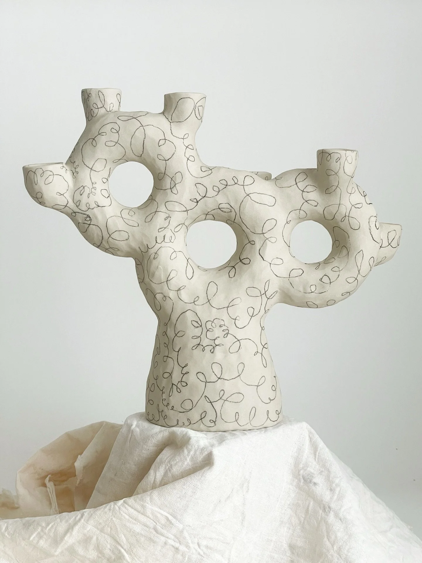 Big candleholder for six candles. 
Up for grabs, DM if you&rsquo;re interested 🤠