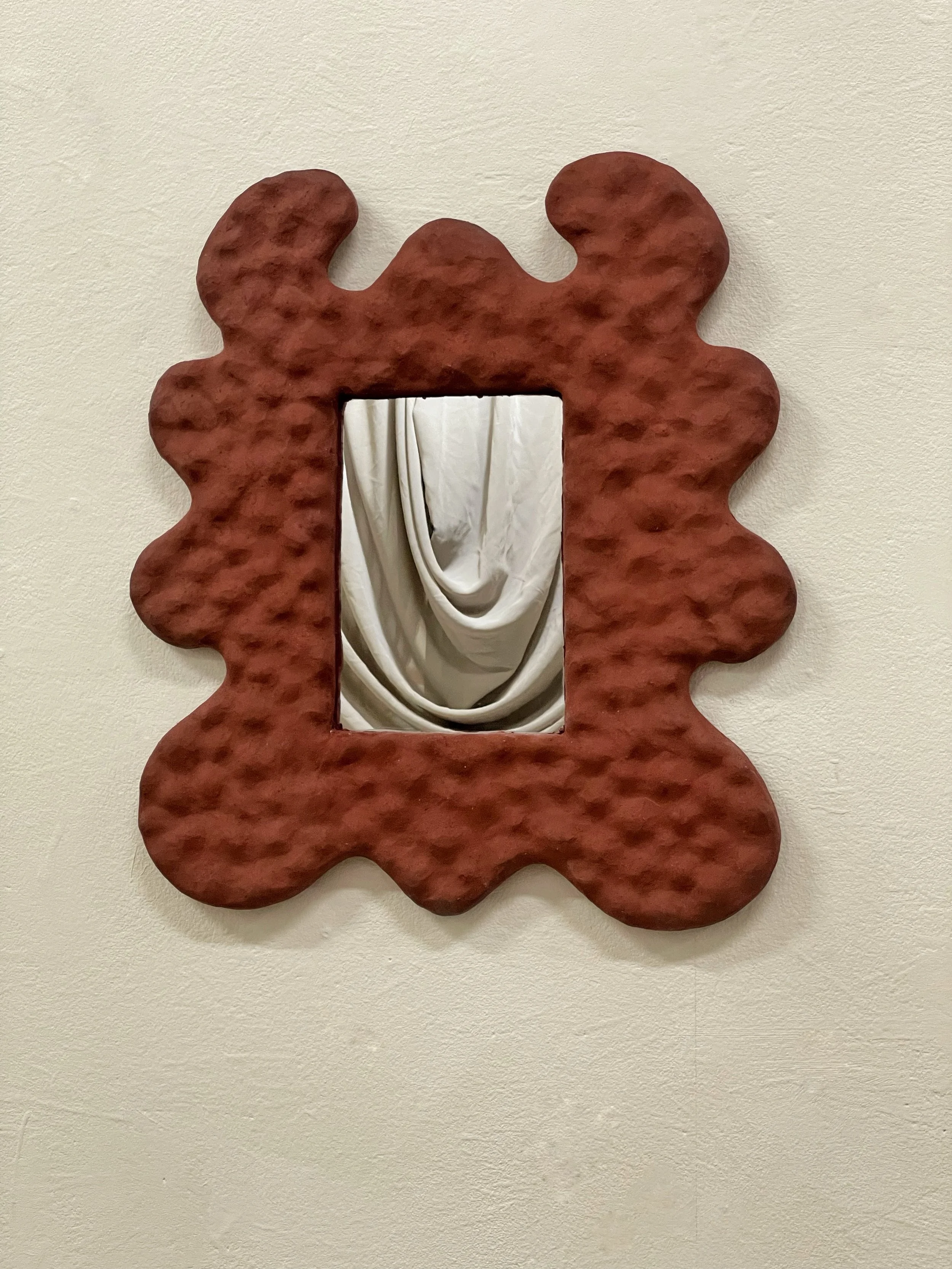 Mirror made in red stoneware 🧱