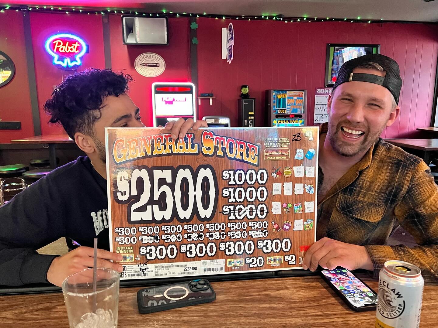 Who said you couldn&rsquo;t win at pull tabs!? When you win, we win! #pulltabs #winning #poggietavern