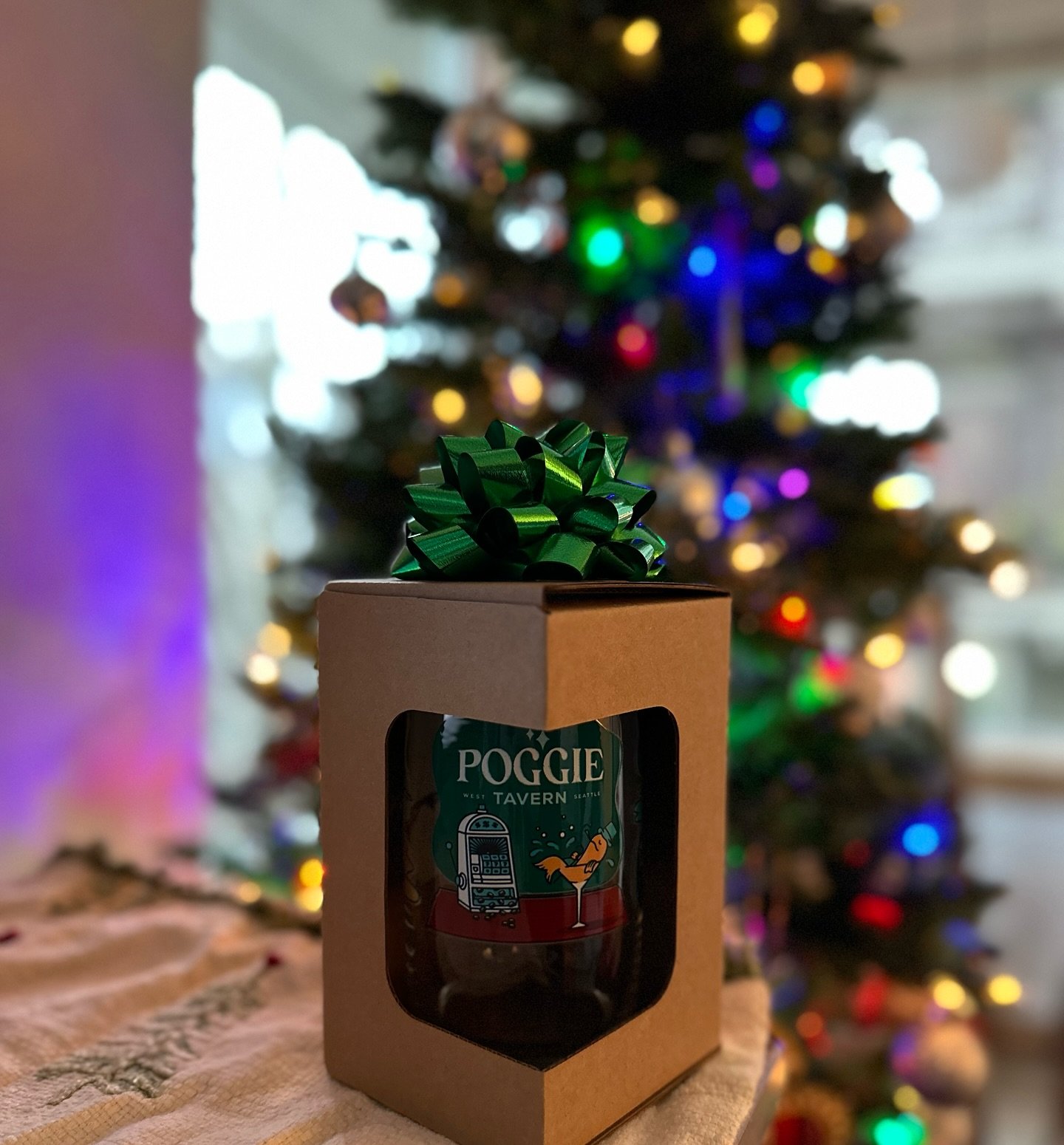Get your holiday shopping done early! Our Poggie glassware is now available to purchase.🎁

Displayed with a bow, it&rsquo;s gifting ready and only $9.75!🍻