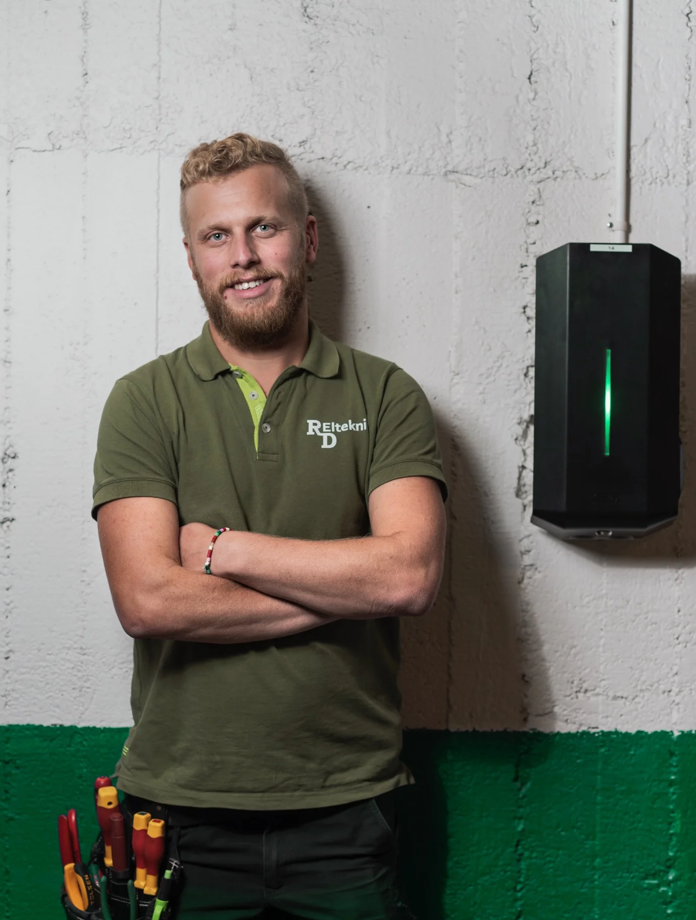 Dennis Juelsgaard Dennis@rdelteknik.se 070 - 218 26 60