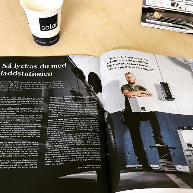 Godmorgon Sverige! Missa inte senaste nummer av solarmagasin d&auml;r vi medverkar i en artikel om elbilsladdare.

#rdelteknik #solarsverige @solarsverigeab #solarmagasin #laddaelbilen #evcharging #garo #elinstallation #elbil #electriccar