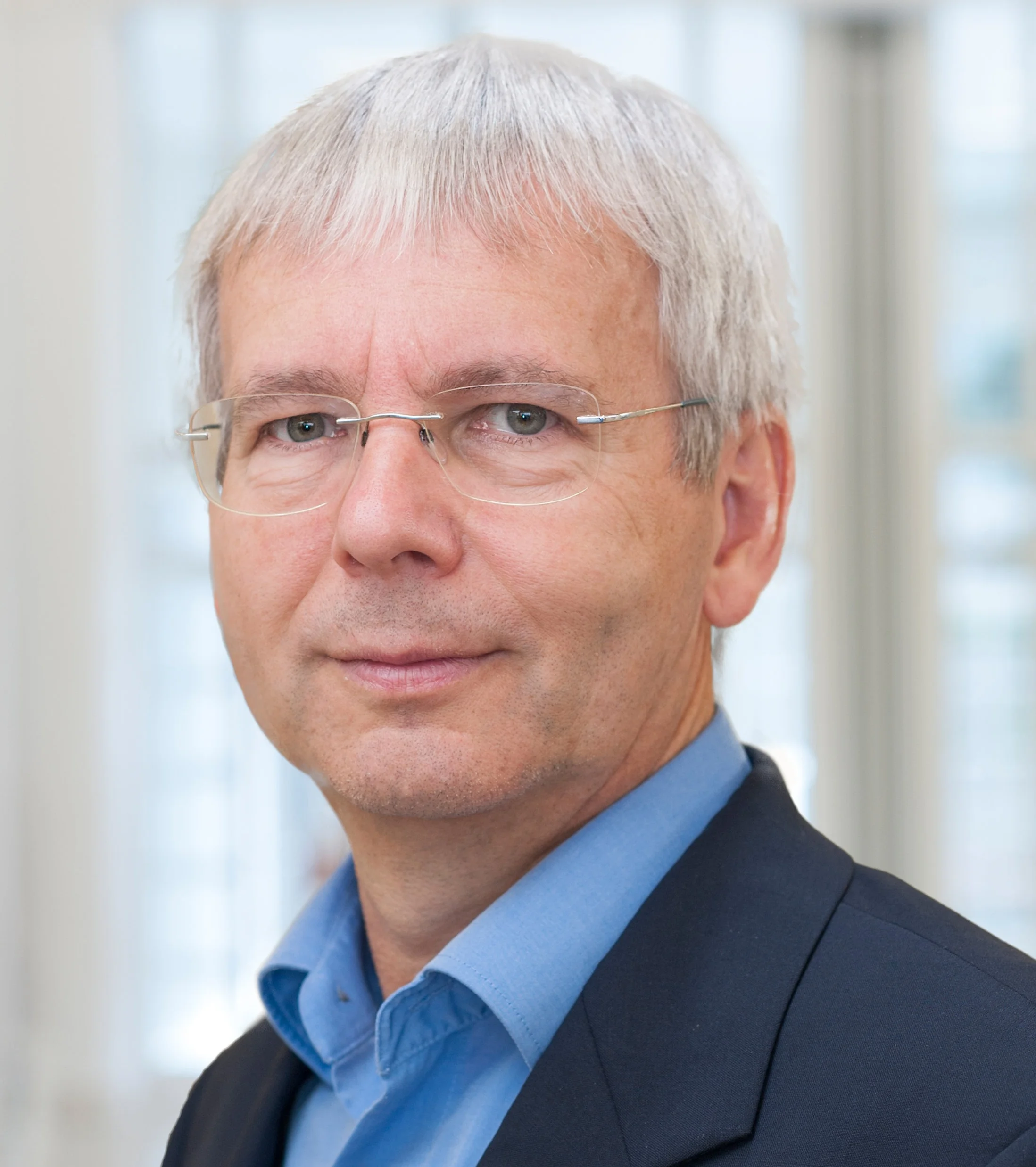 Dr. Ralf Küppers University of Duisburg-Essen, Germany