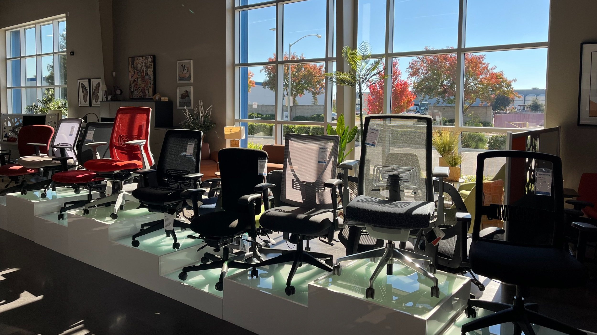 The Advantages of Purchasing HighQuality Office Chairs — Warden's