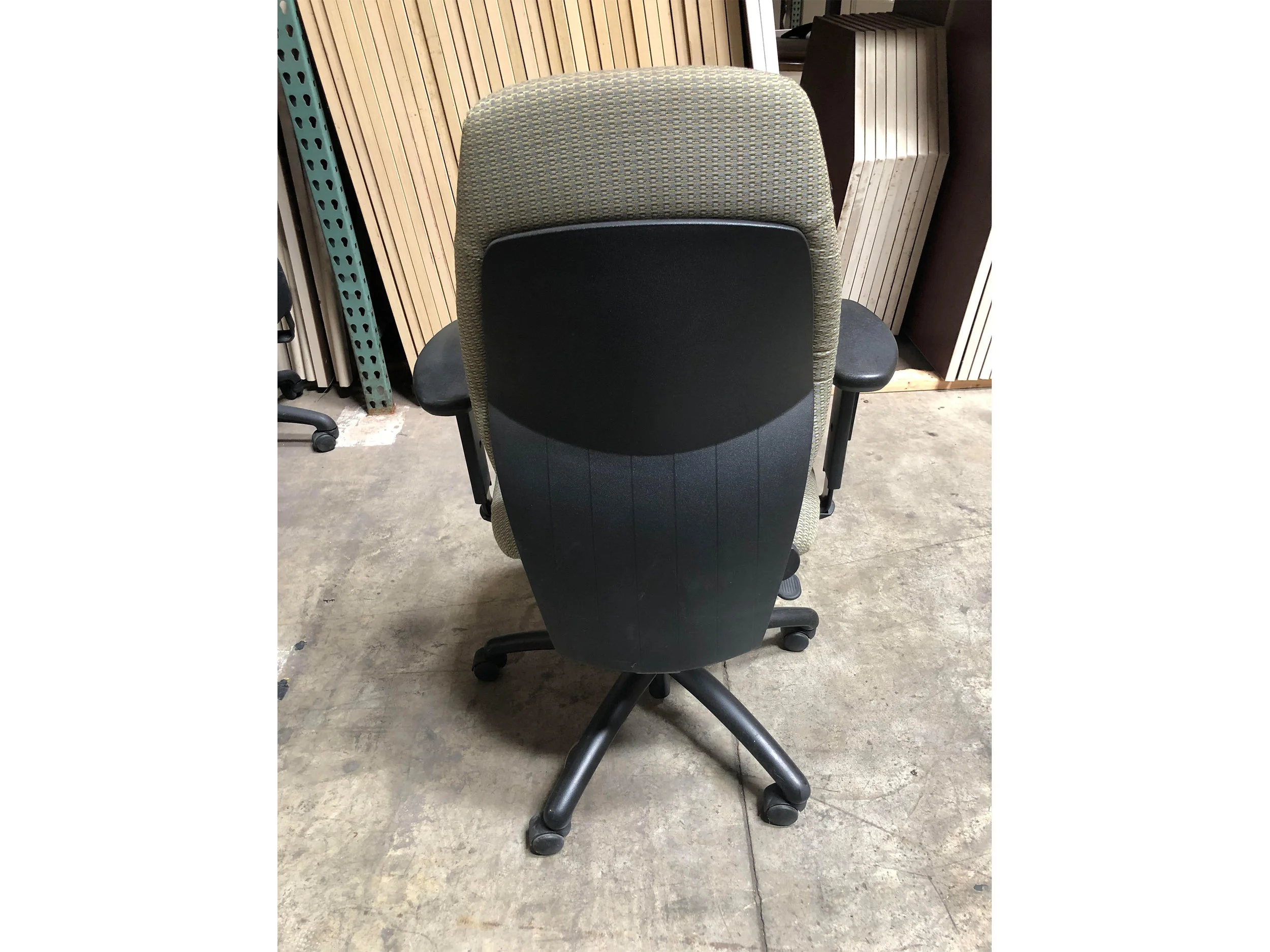 dauphintaskchair1.jpg