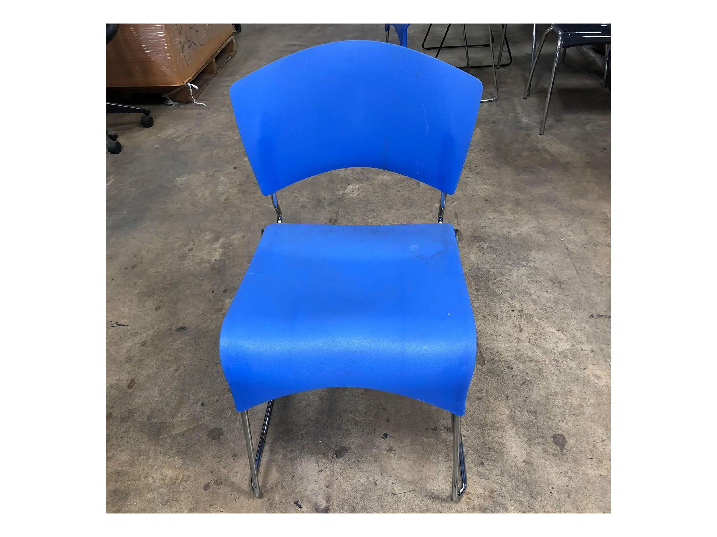 bluestackchairs3.jpg