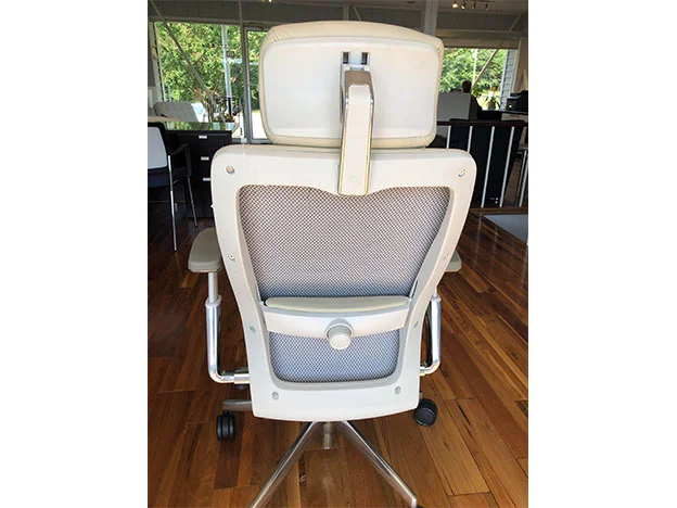 ic2headrest2.jpg