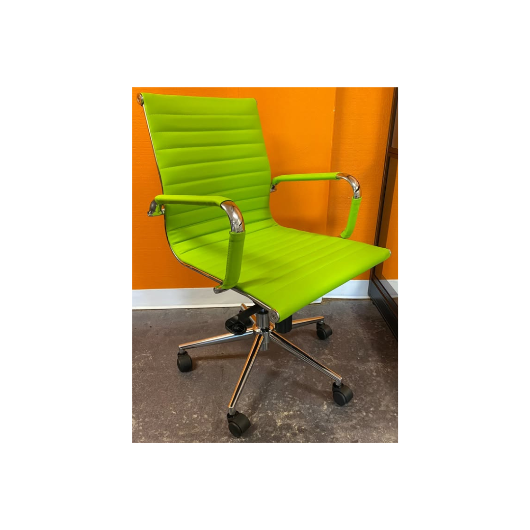 Affordable ribbed executive desk chair available at Dynamic Office Services near Research Triangle Park.