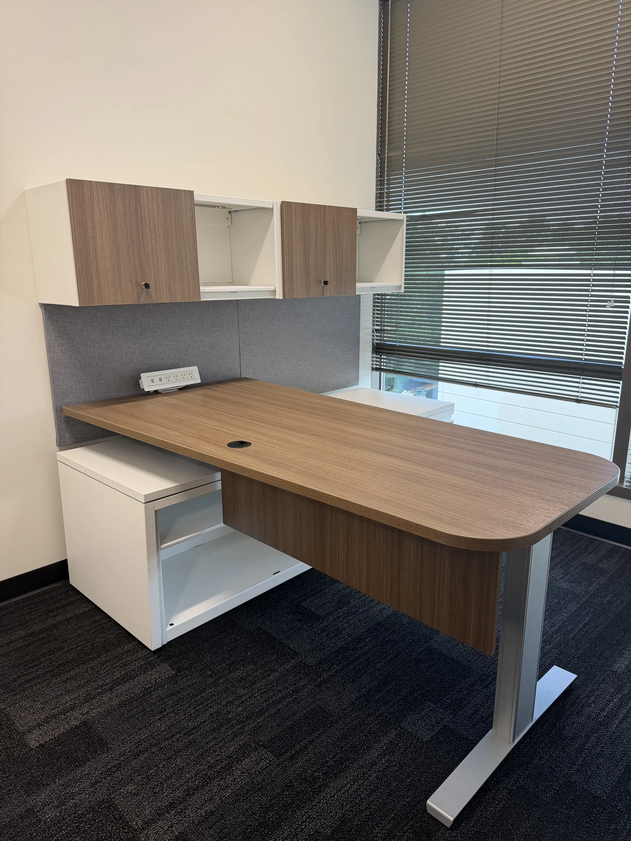 Pre-Owned Haworth Height Adjustable L-Desk