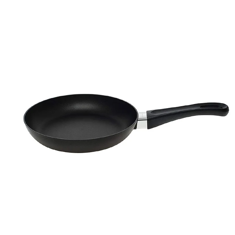 scanpan-professional-nonstick-fry-pan-c.jpg