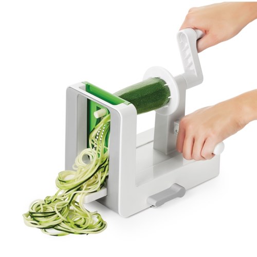 tabletop-spiralizer-making-noodles.jpg