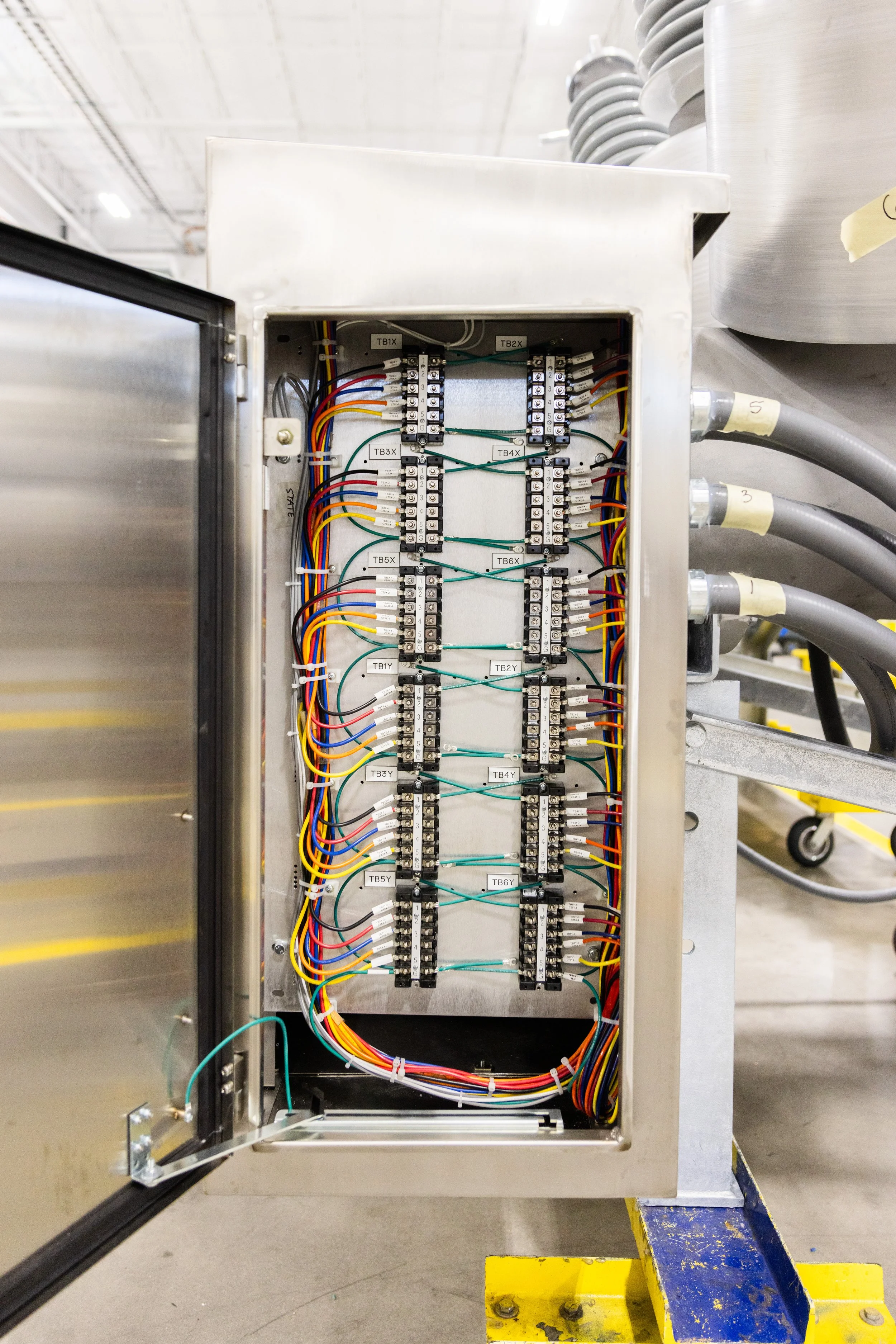 Meiden America Switchgear-87.jpg