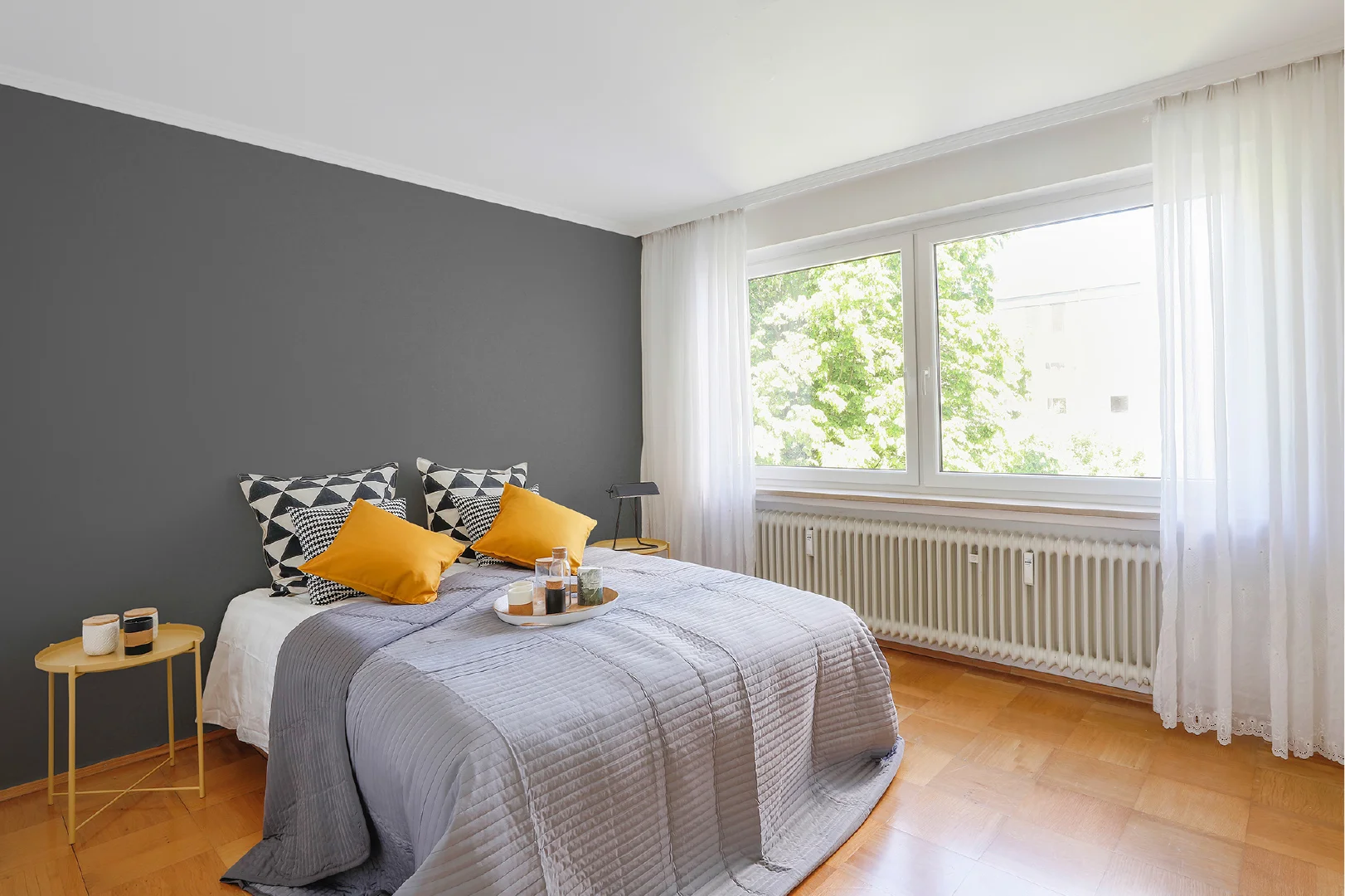 schlafzimmer_wand.jpg