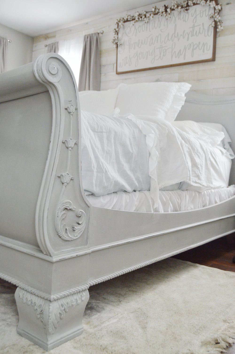 King Sleigh Bed Makeover Using Chalk, King Size Sleigh Bed White