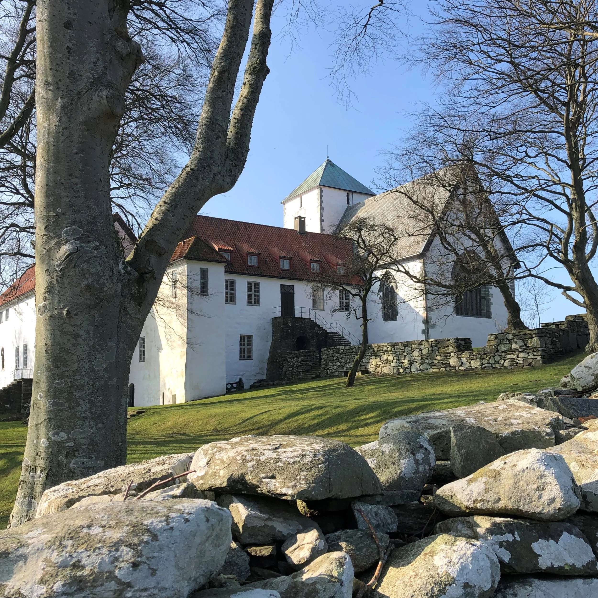 Utstein kloster er sommeråpent