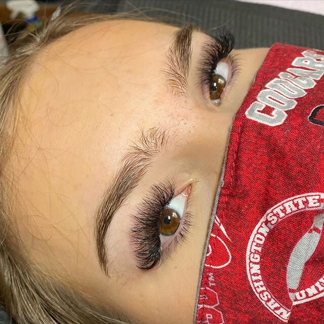 Beautiful wispy lashes for this girl🌷 last minute opening this Wednesday at 2:30 for lashes! &bull;
&bull;
&bull;
&bull;
&bull;
&bull;
&bull;
&bull; #lashes #seattle #lashextensions #volume #hybrid #classic #seattlespa #seattle #localbusiness #small