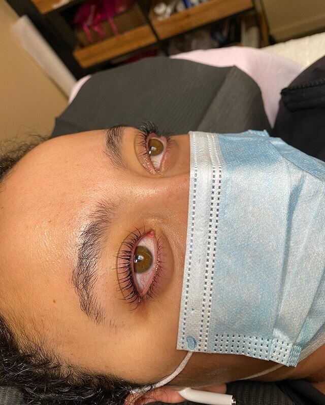 I love making bad bitches even badder🥵 we did a lash lift today swipe for the before &bull;
&bull;
&bull;
&bull;
&bull;
&bull;
&bull; #lashlift #tint #extensions #lashes #spa #lashextensions #belleesthetics #lash #spa #seattlespa #localbusinesses #w