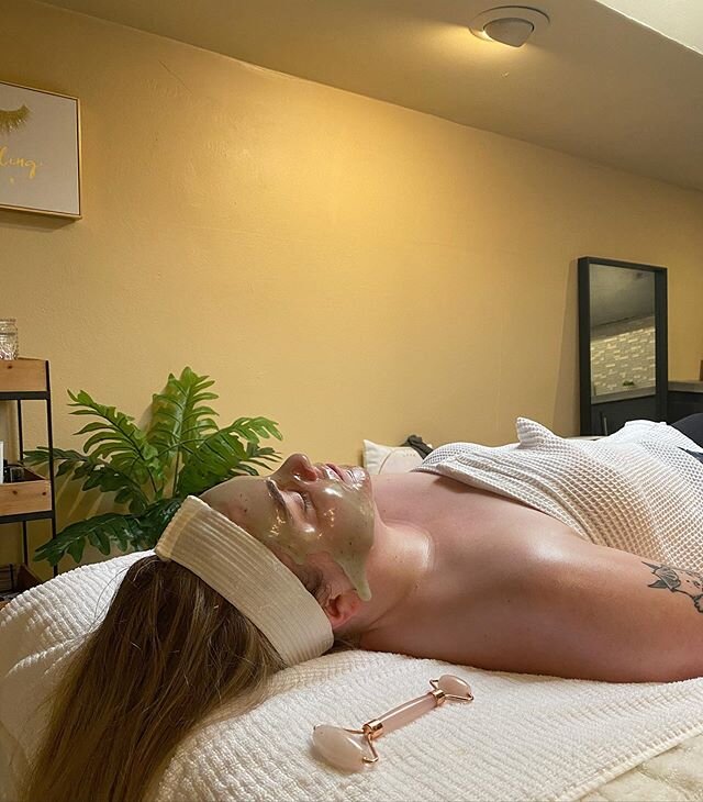 Look at that oooweee gooey mask! We did the CBD 🌿mask to help calm and soothe the skin and prevent breakouts. &bull;
🌼Now booking facials! Come relax with me everyone could use some self care right now 💛 &bull;
&bull;
&bull;
&bull;
&bull;
&bull;
&