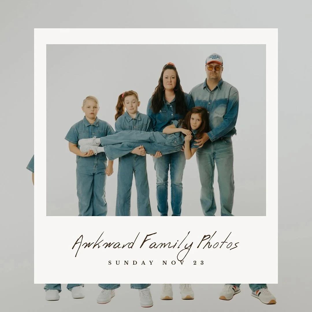 Because I know you all need time to source those sweater vests and find the best mullet wigs, Awkward Family Photos are now open for BOOKING!

Sunday Nov 23. $50 min. donation by e transfer.

This year money collected will be going to Santa for Senio