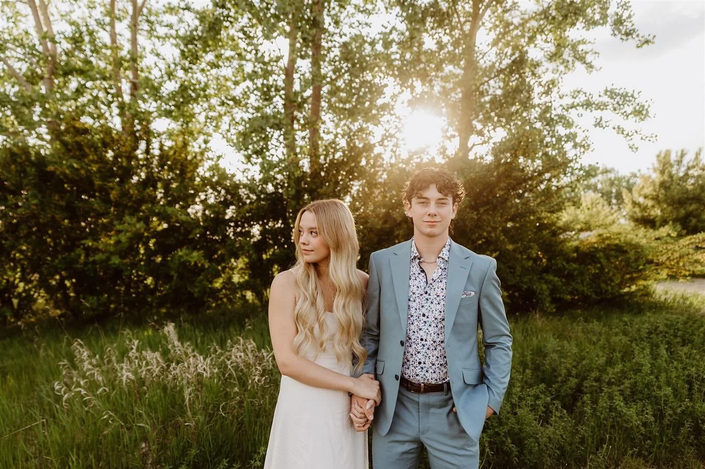 Grad dates are filling up quickly! Go to the link in bio and head to May and June to book your date now 👨&zwj;🎓