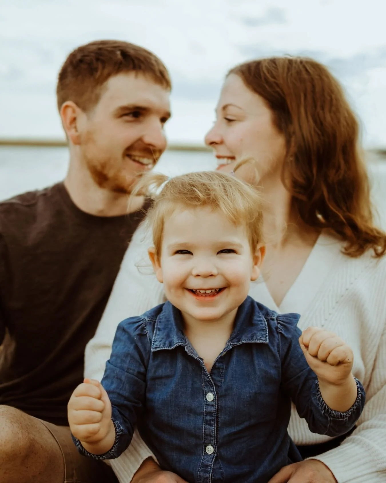 This weather has me THIS excited to be getting back outside shooting soon!

Summer and fall sessions are booking now! Check the link in bio to learn more!