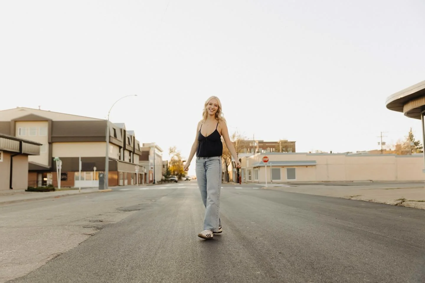 I can hardly wait to get back outside and photographing!!

#weyburnphotographer #gradphotographer #reginaphotographer #weyburn #seniorphotos