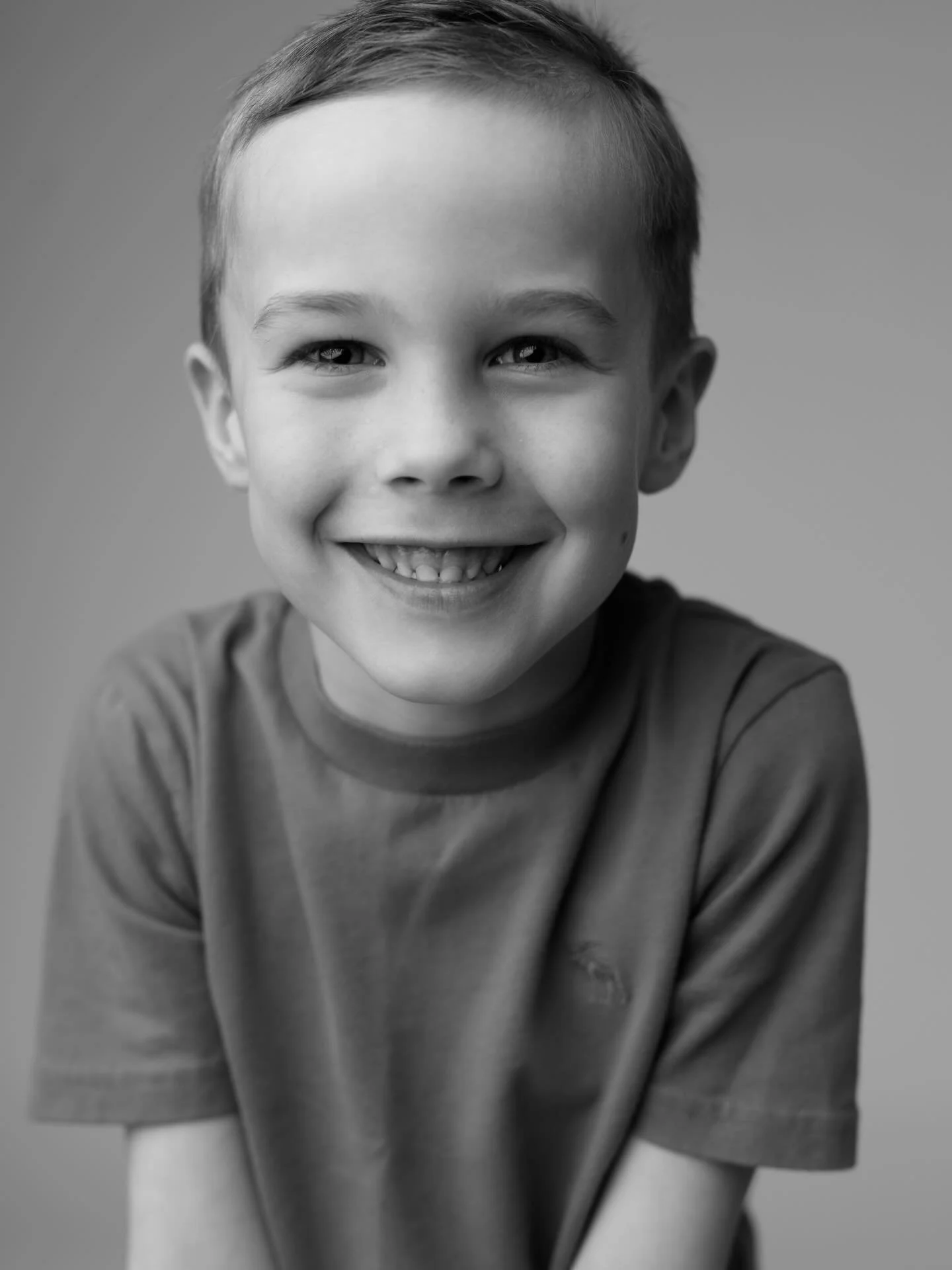 Okay these three cuties!

Personality portraits have my heart ❤️❤️

There are still a few spots left for May 22nd if you want some classic portraits of your kiddos!!

Link in bio ❤️