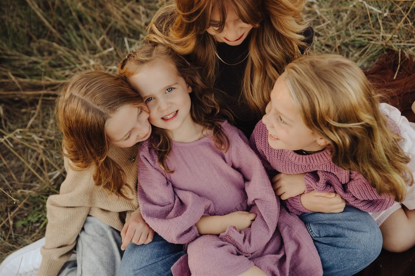 Partners and children!

With Mother&rsquo;s Day coming why not take the initiative and book a Savor Summer Session, Mini Session or contact me for something else!

Physical gift certificates are available for all of these options!

Link in bio to boo