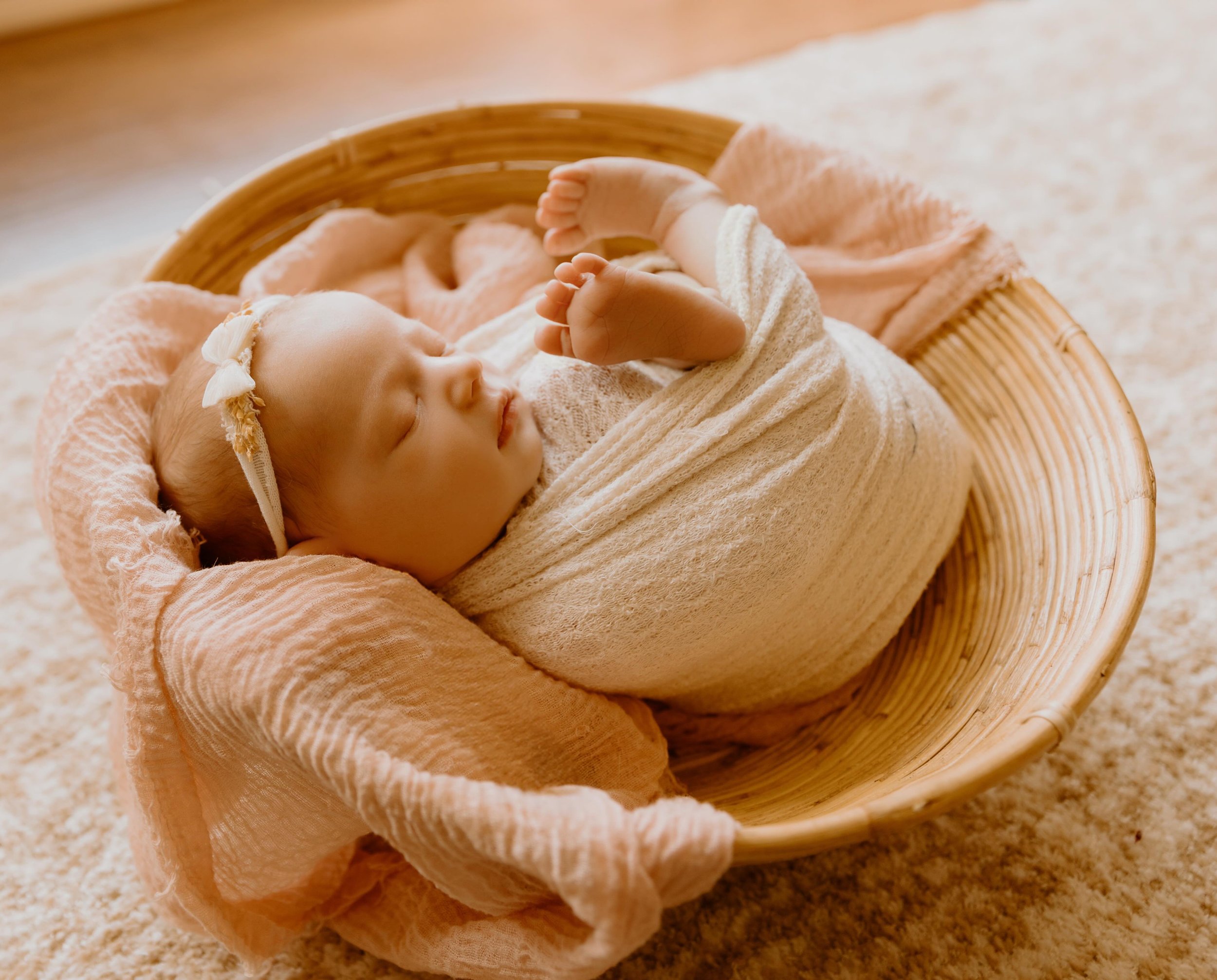 What a sweetie pie! Eva was perfection!

#newbornphotography #weyburnphotographer #weyburn #saskphotographer #southeastsask
