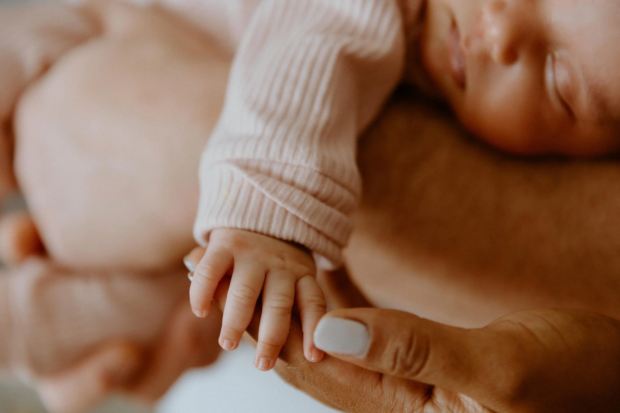 So little&hellip;

#newbornphotography #weyburnphotographer #weyburn #saskphotographer #canadianphotographer