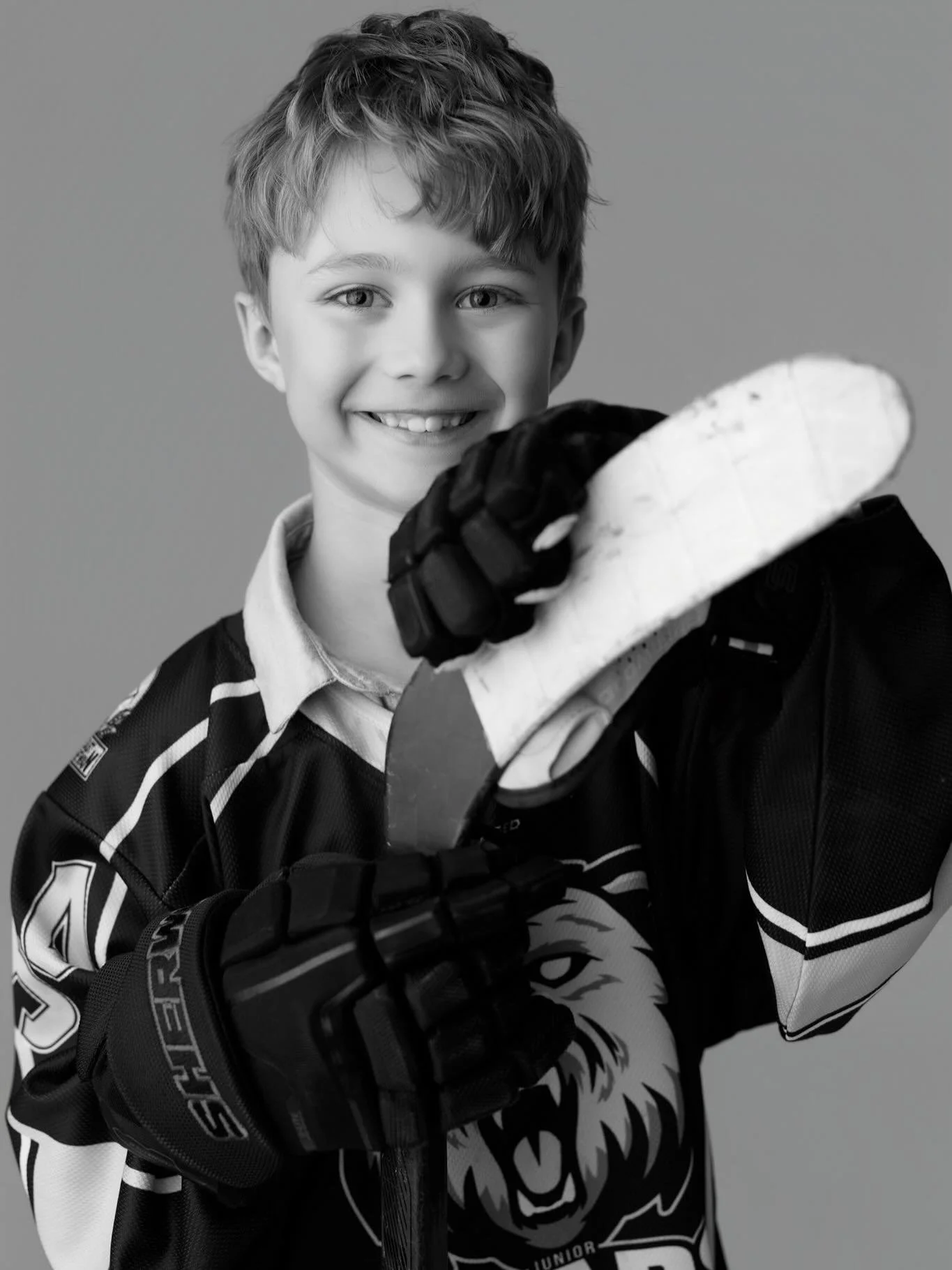 How fun are these personality portraits incorporating their love of sports?

#weyburnphotographer #weyburn #personalityportraits #saskphotographer #yqrphotographer