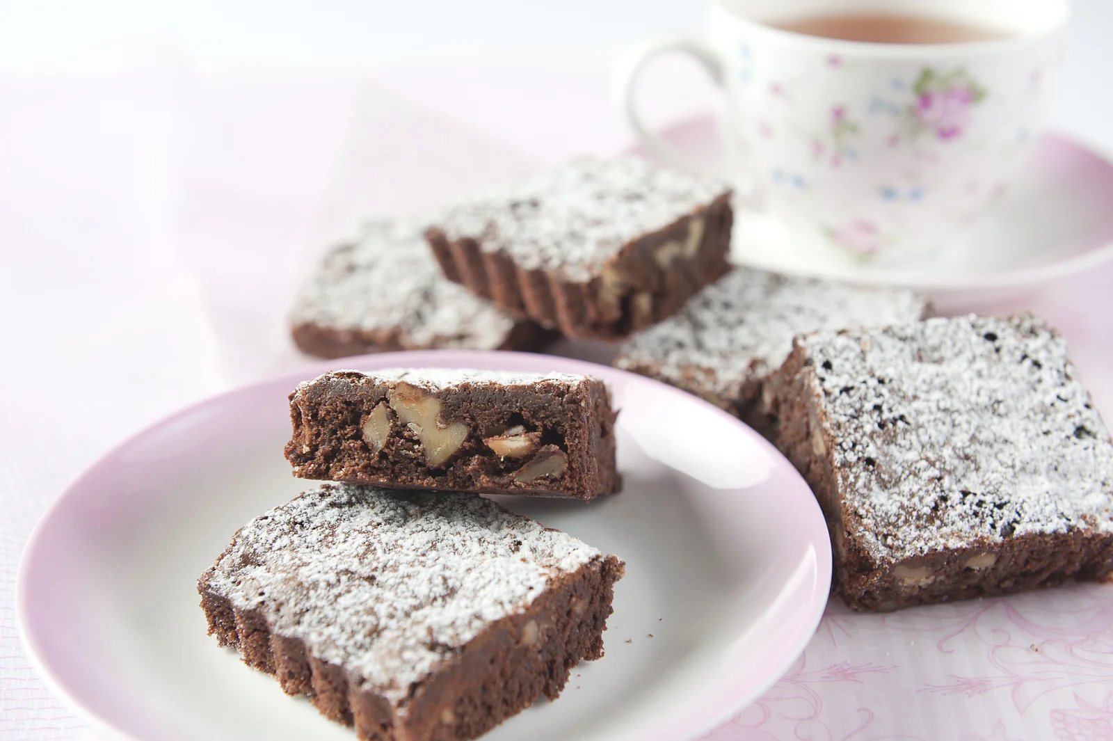 Walnut-Brownies.jpg