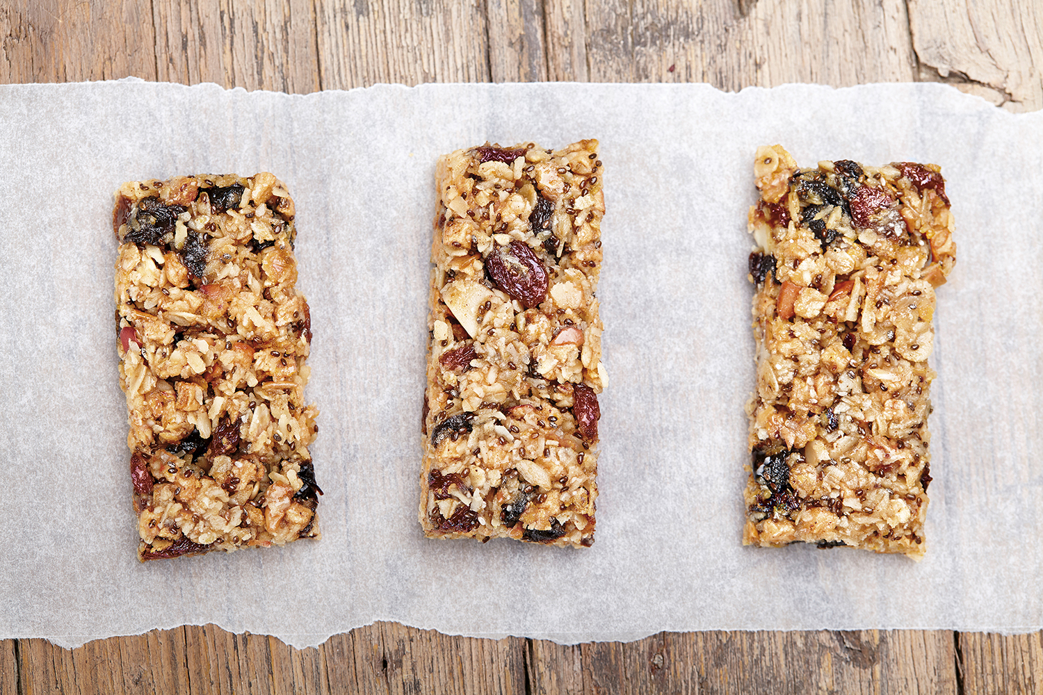 Almond &amp; Cranberry Granola Bars