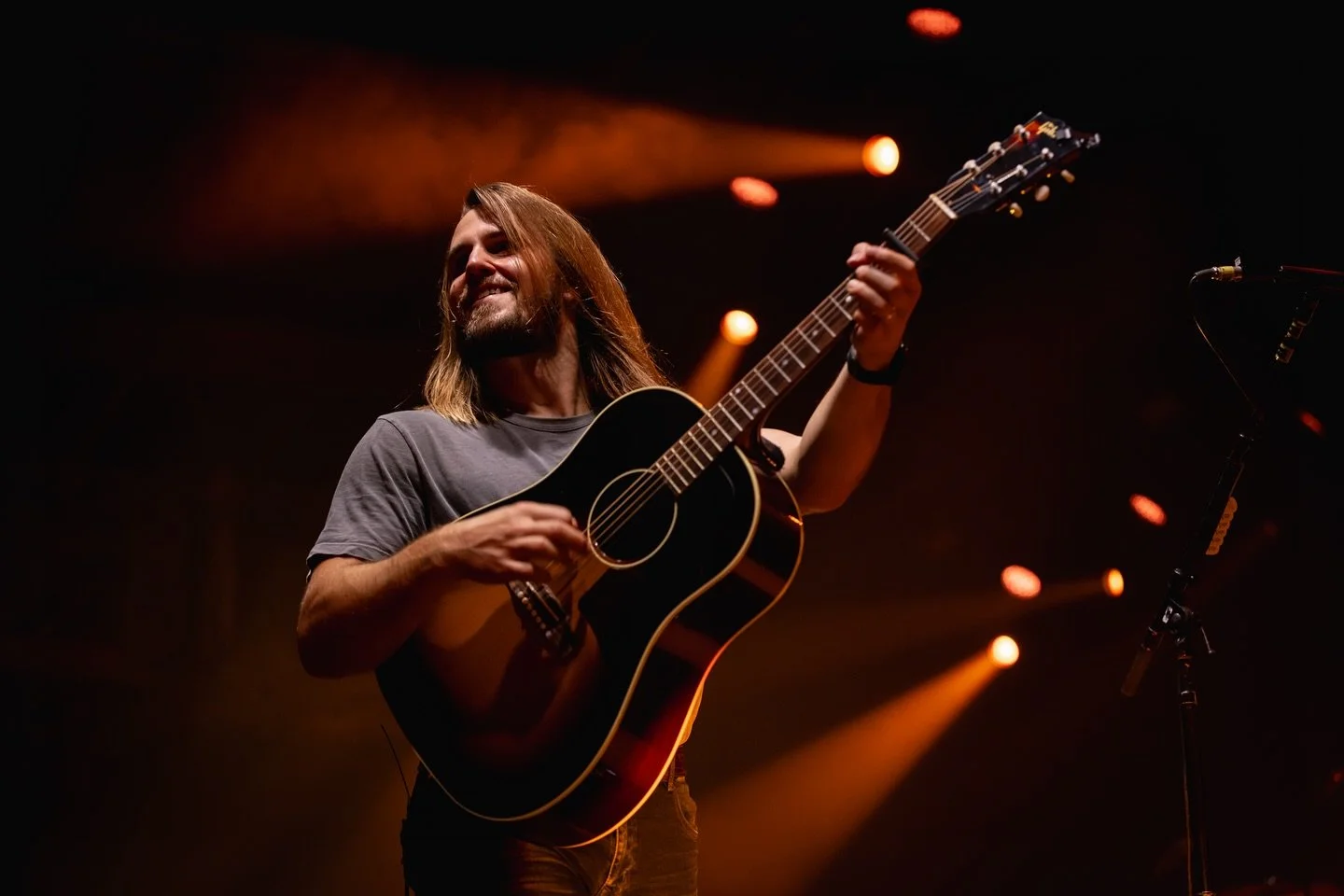 Fired up to get fall tour rollin&rsquo; this week. Grand Rapids, MI tomorrow and then onto the Midwest and Rust Belt after that. Fall is my favorite time of the year to tour. I&rsquo;ve got my cold running gear packed and ready to go&hellip;Let&rsquo