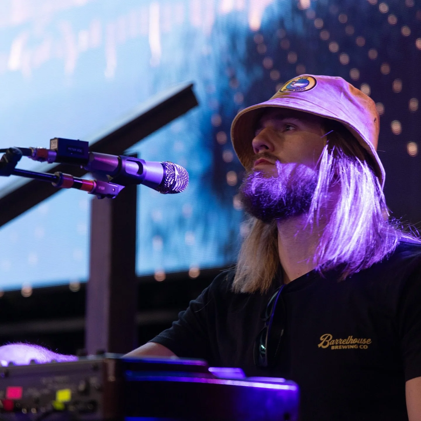 Let&rsquo;s get this bread

📸 @samuelcrabtree_ (1)